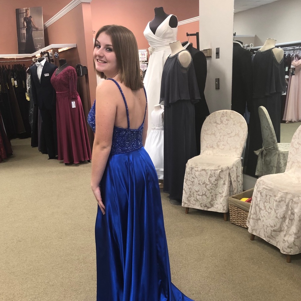 PROM DRESS - Picture 5 of 5